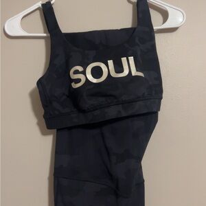 Lululemon Soul Black Camouflage Pants with matching Sports Bra, BRA IS SIZE 6.